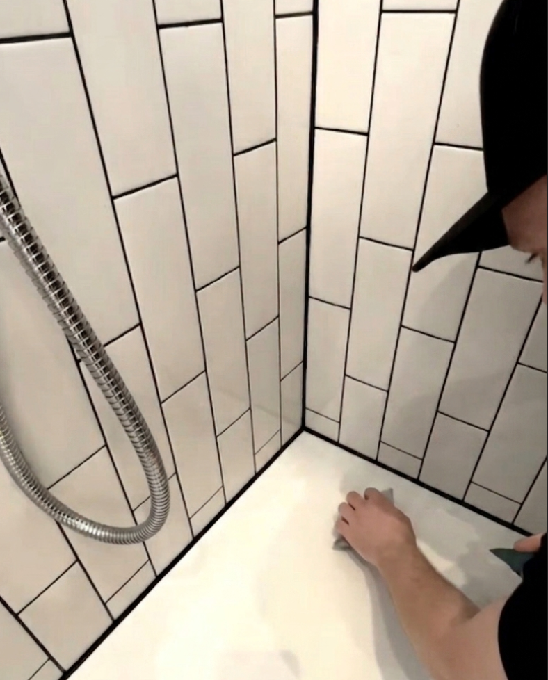 Shower Silicone Replacement